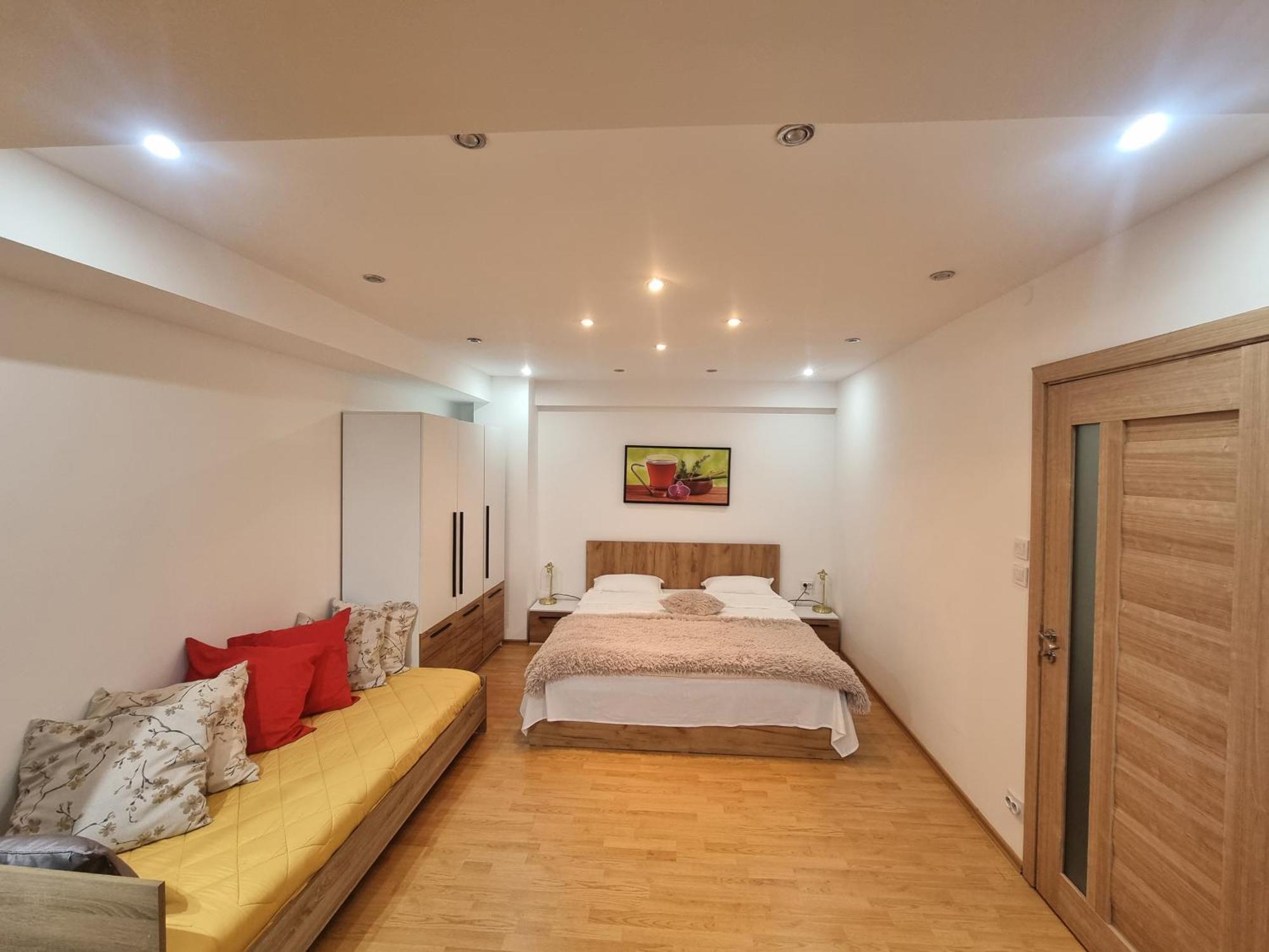 Отель Gemasoti House Дробета-Турну-Северин Экстерьер фото