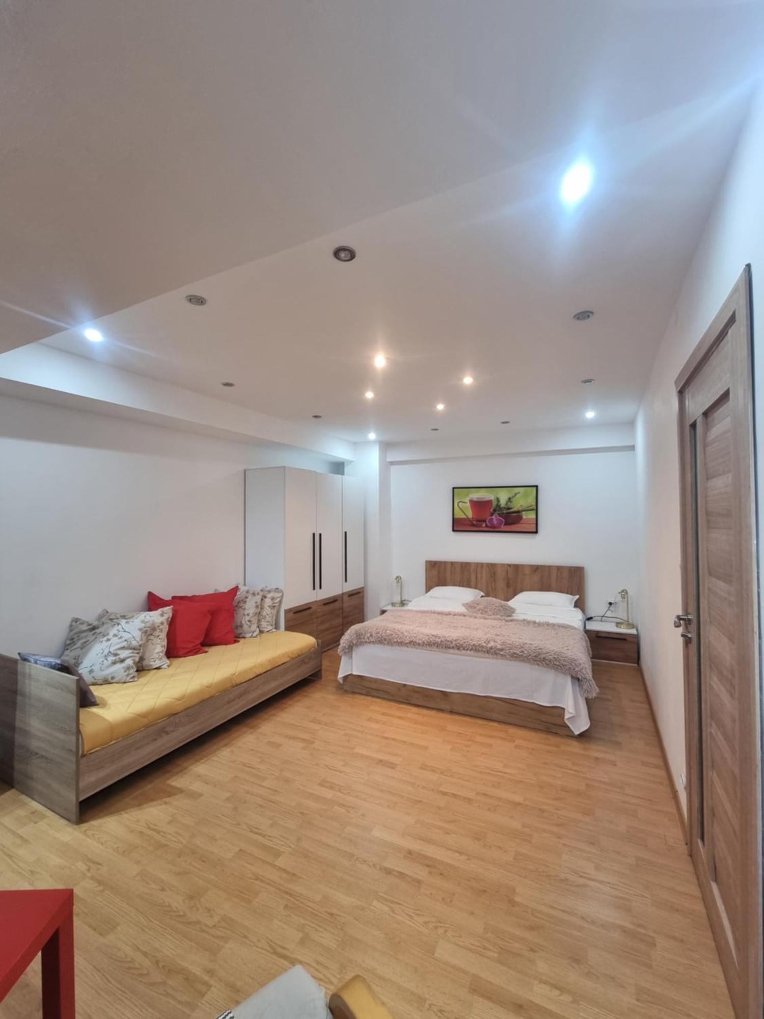 Отель Gemasoti House Дробета-Турну-Северин Экстерьер фото