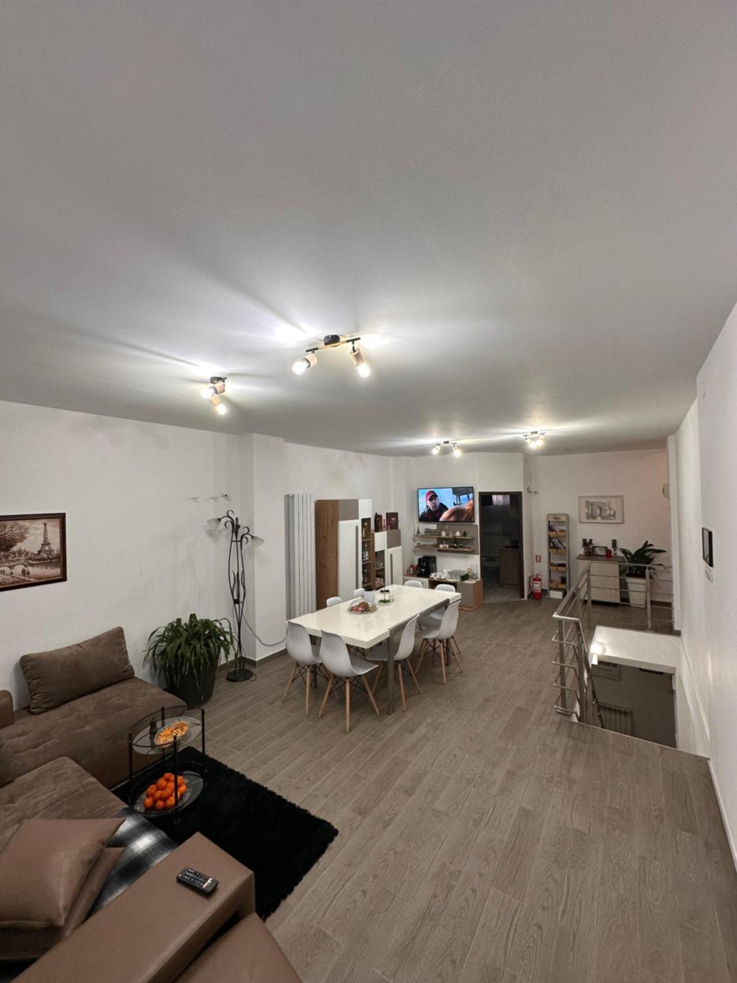 Отель Gemasoti House Дробета-Турну-Северин Экстерьер фото