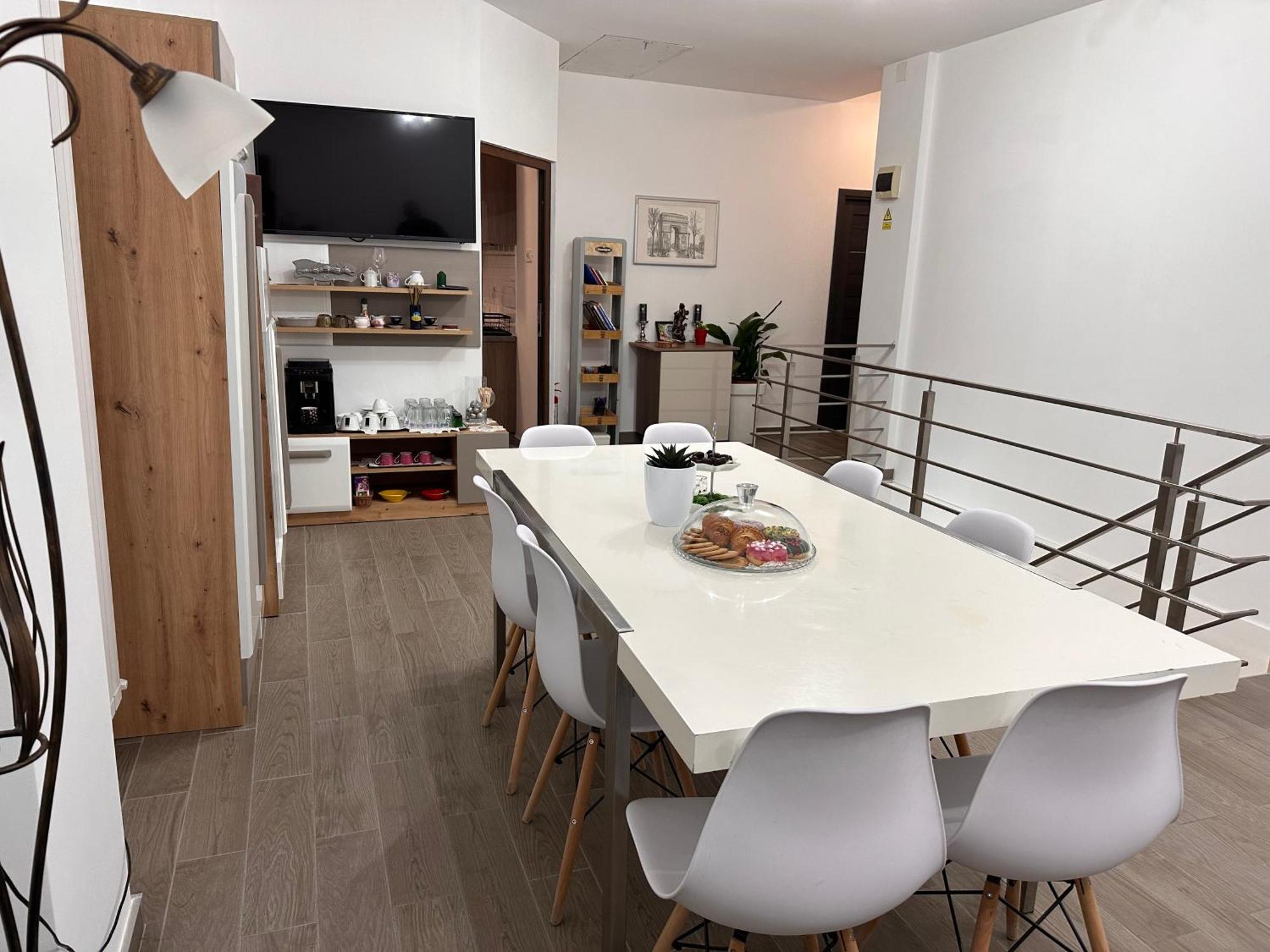 Отель Gemasoti House Дробета-Турну-Северин Экстерьер фото